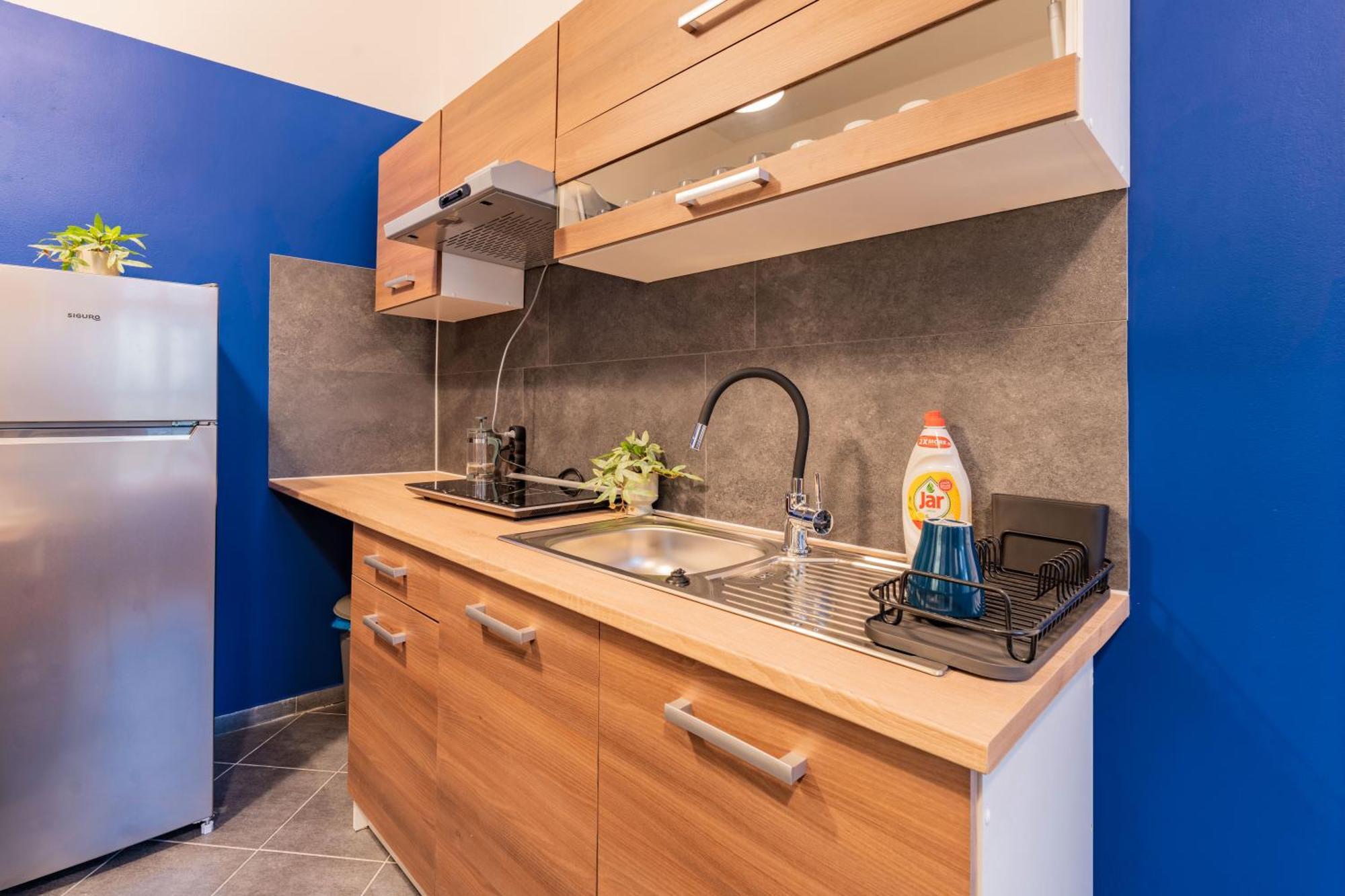 Stellar Female Hostel Прага Екстериор снимка